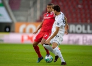 开云下载-美因茨客场惨败，球员表现低迷的简单介绍