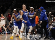 开云体育APP下载-掘金绝地反击日本男篮，保罗一己之力扛起全队的简单介绍