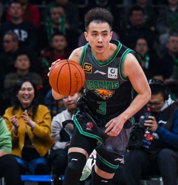 天津队完胜骑士,赵继伟点燃赛场 天津队完胜骑士,赵继伟点燃赛场