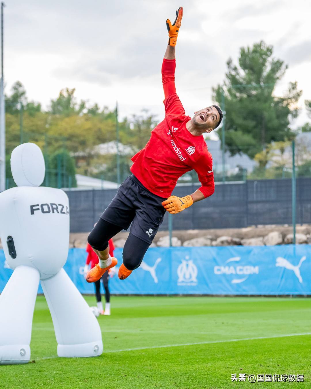 马赛法甲主场连续胜利,展现出色球风的简单介绍 马赛法甲主场连续胜利,展现出色球风的简单介绍