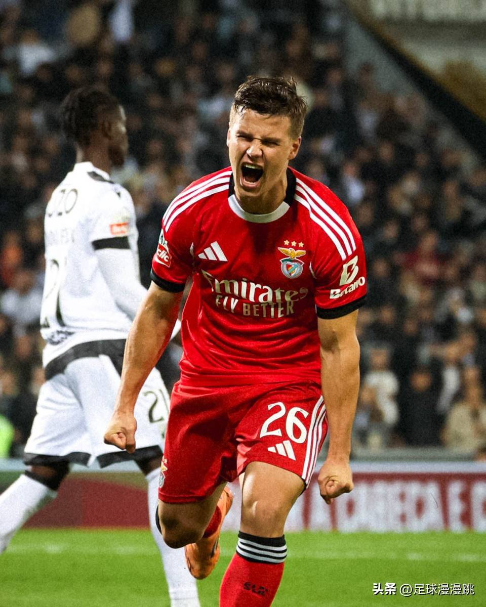 本菲卡力保三分,取得胜利! 本菲卡力保三分,取得胜利!