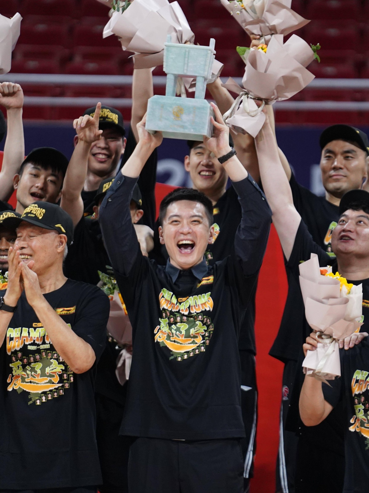 辽宁男篮发挥稳定,继续领跑积分榜的简单介绍 辽宁男篮发挥稳定,继续领跑积分榜的简单介绍