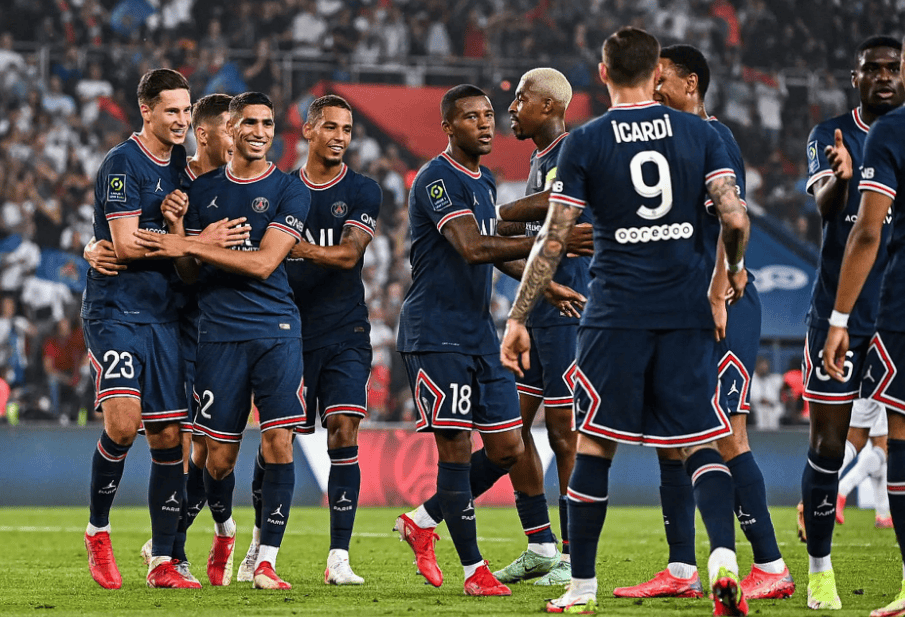 巴黎圣日耳曼挑战皇家马德里，拼搏争胜的简单介绍