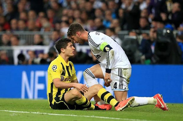 瓦尔特斯堡表现出色，逐步跻身德甲中游