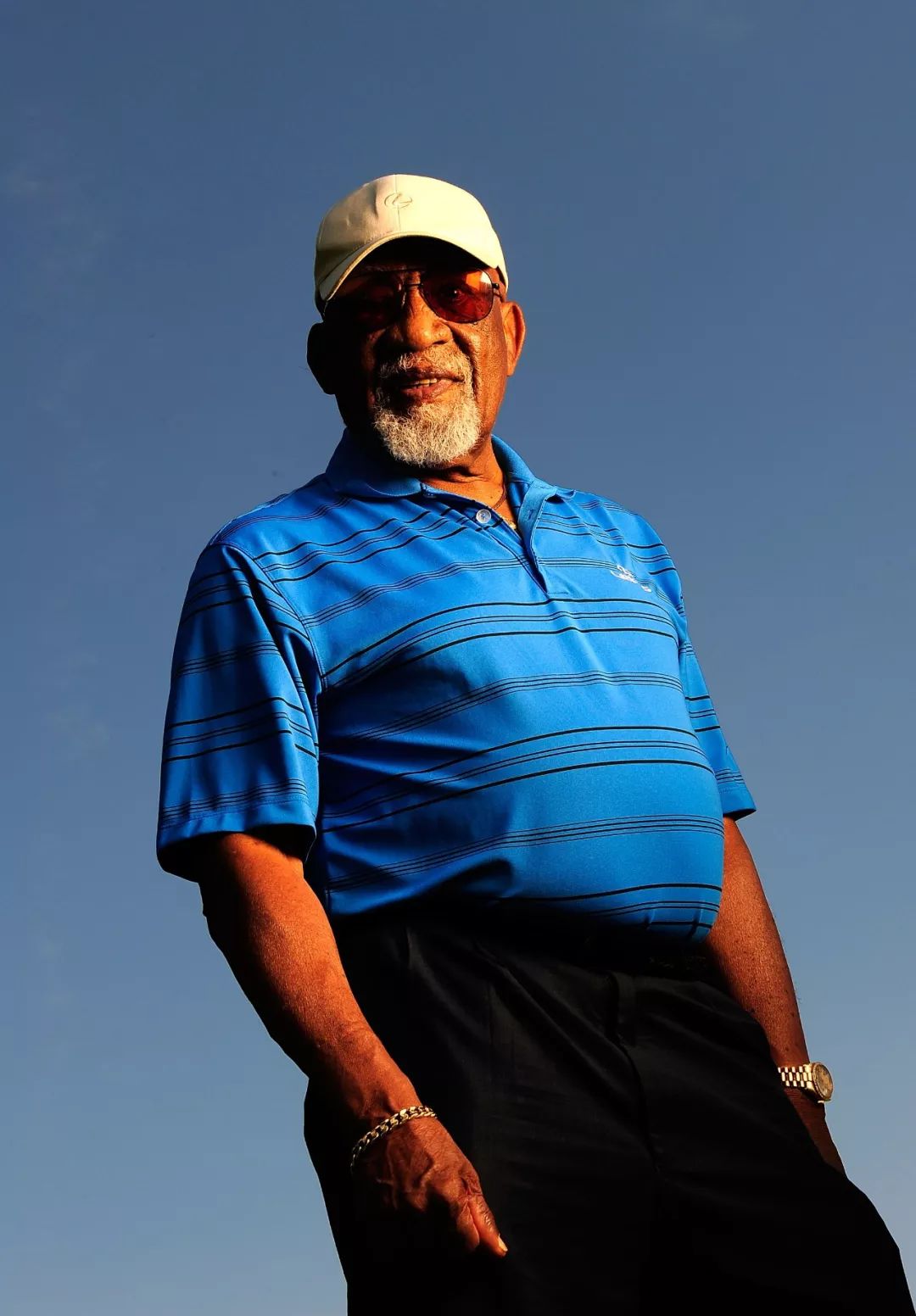 包含愈挫愈勇的不屈斗志:欧洲预选赛搏击风云场的词条 包含愈挫愈勇的不屈斗志:欧洲预选赛搏击风云场的词条