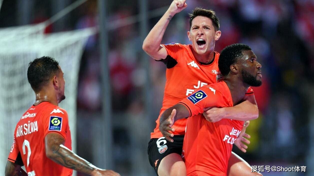 里昂客场击败对手,紧追排名的简单介绍 里昂客场击败对手,紧追排名的简单介绍