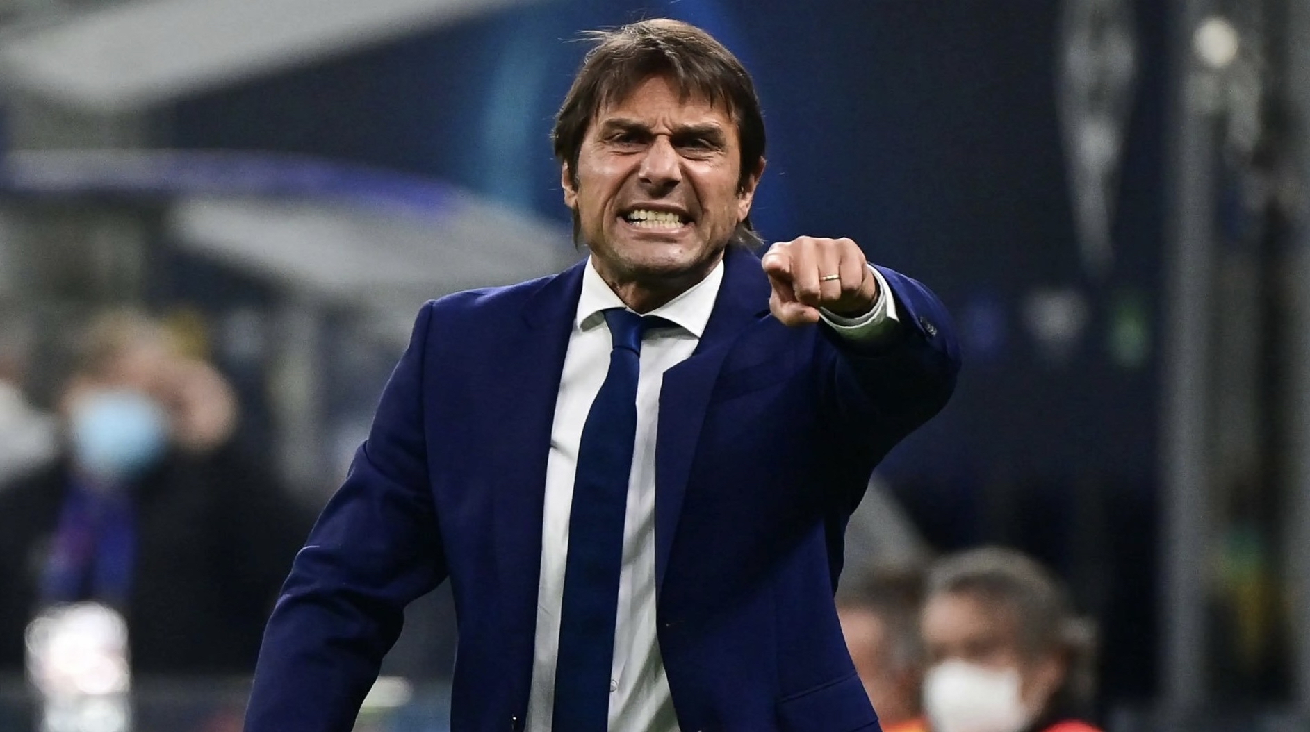 包含AC米兰血洗丹麦,孔蒂送出助攻的词条 包含AC米兰血洗丹麦,孔蒂送出助攻的词条