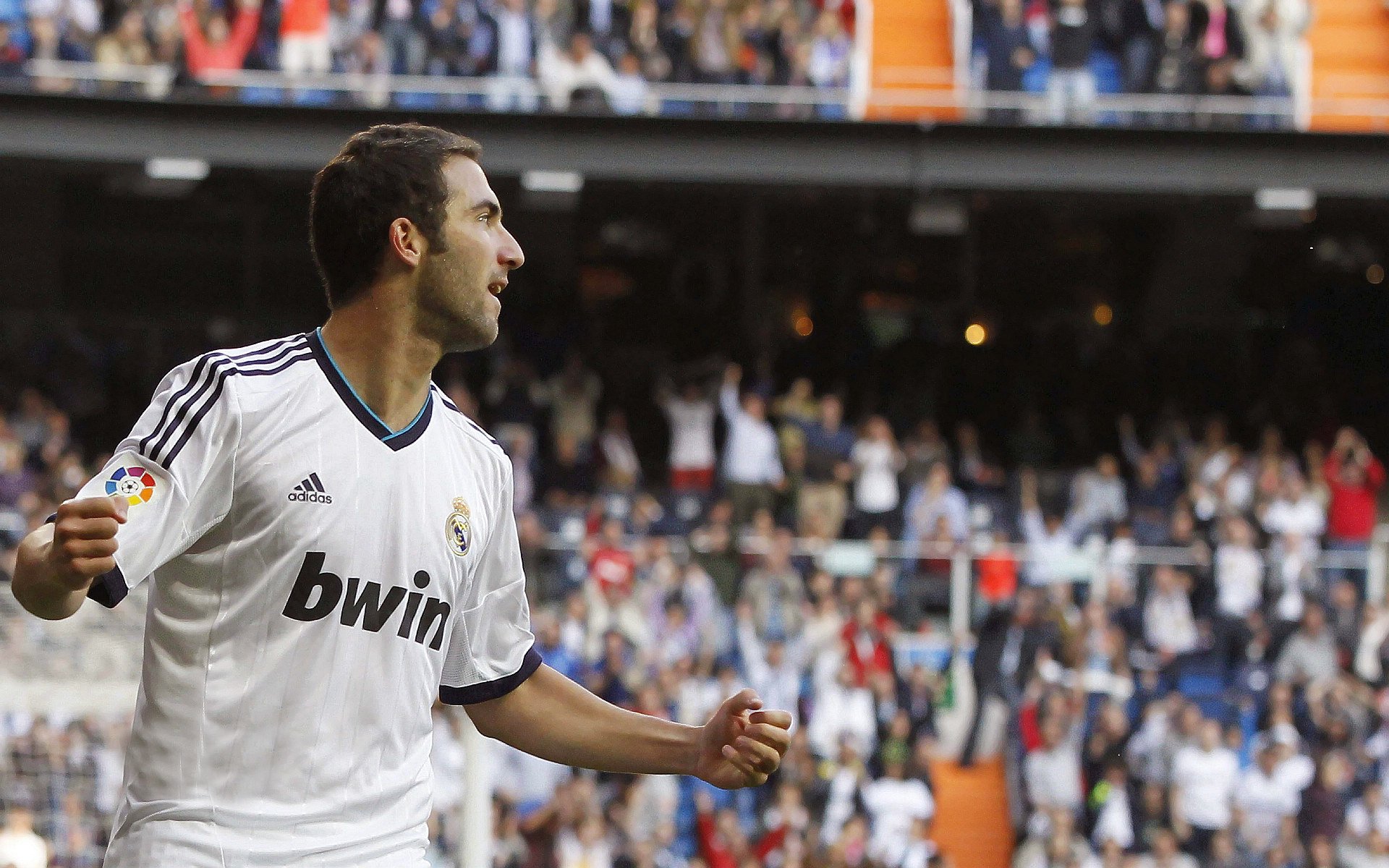 战术的胜利,委内瑞拉如何用南美智慧在国家德比式焦点战中压制加拿大